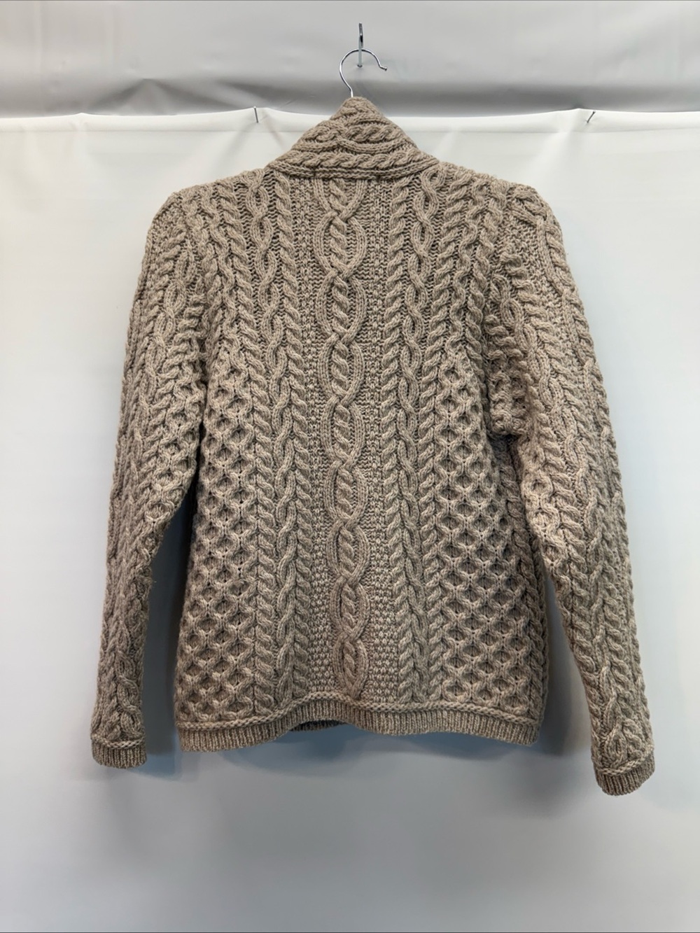 Aran Sweater Market Women’s Merino Wool Cardigan Beige Sz M Irish Cable Knit - Picture 7 of 11
